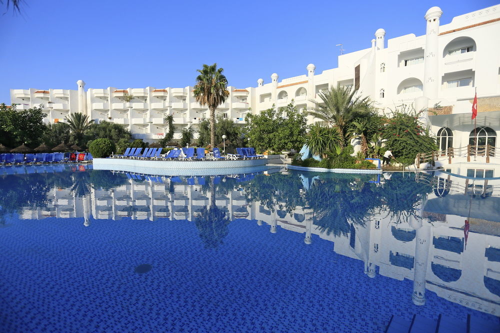 Hotel Garden And 4*